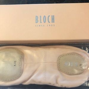 Brand New Bloch Ballet Slippers 4.5